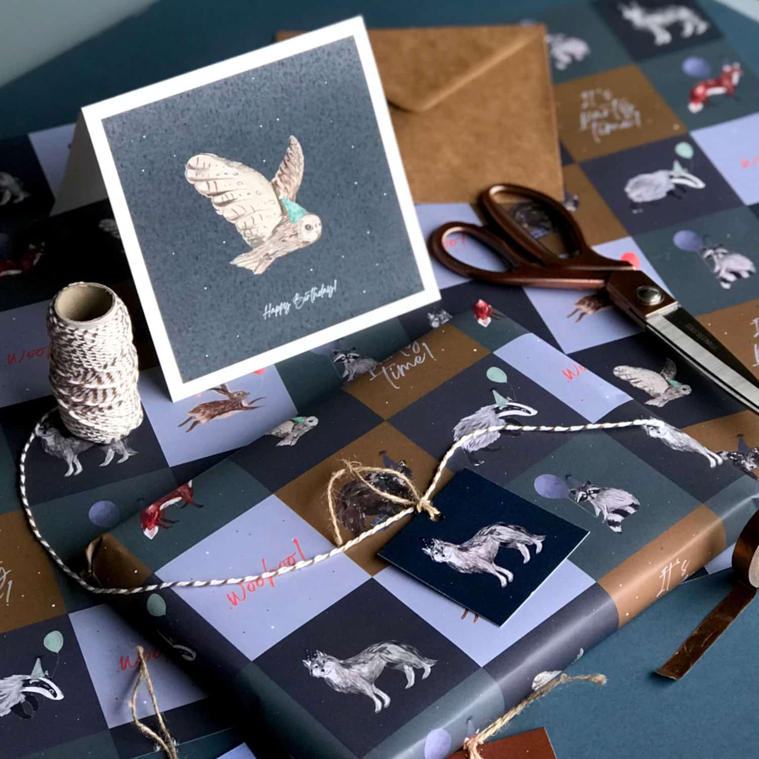 party-animal-gift-woodland-wrap-tags