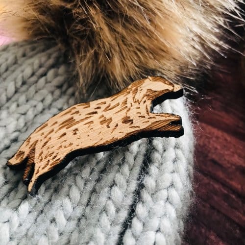 badger-brooch-close-up