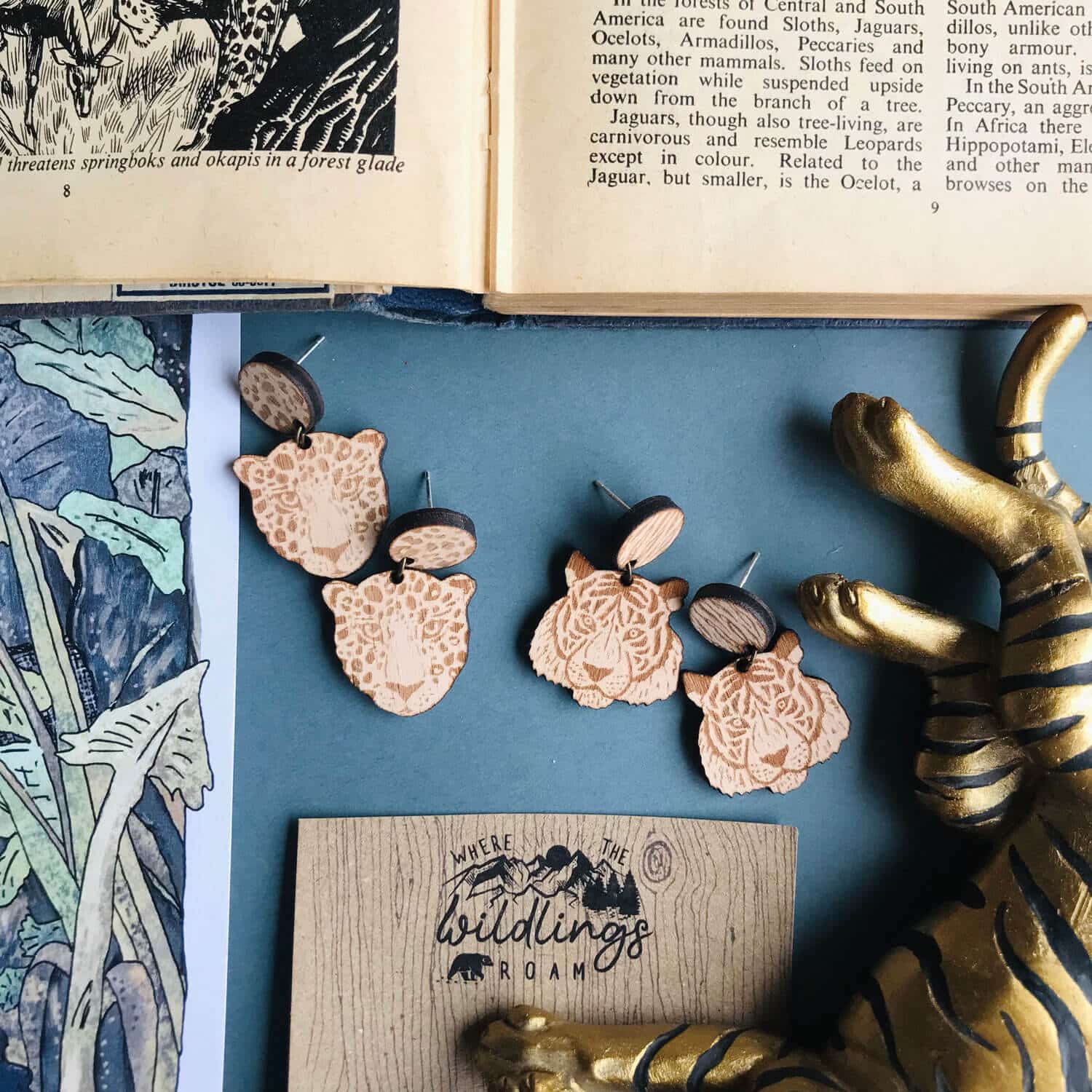 wild-animal-leopard-tiger-earrings-wood