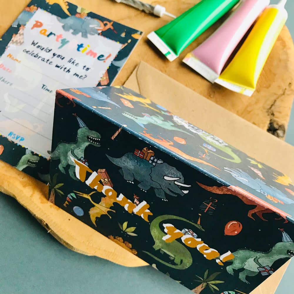 Party-invites-DINOSAUR-2