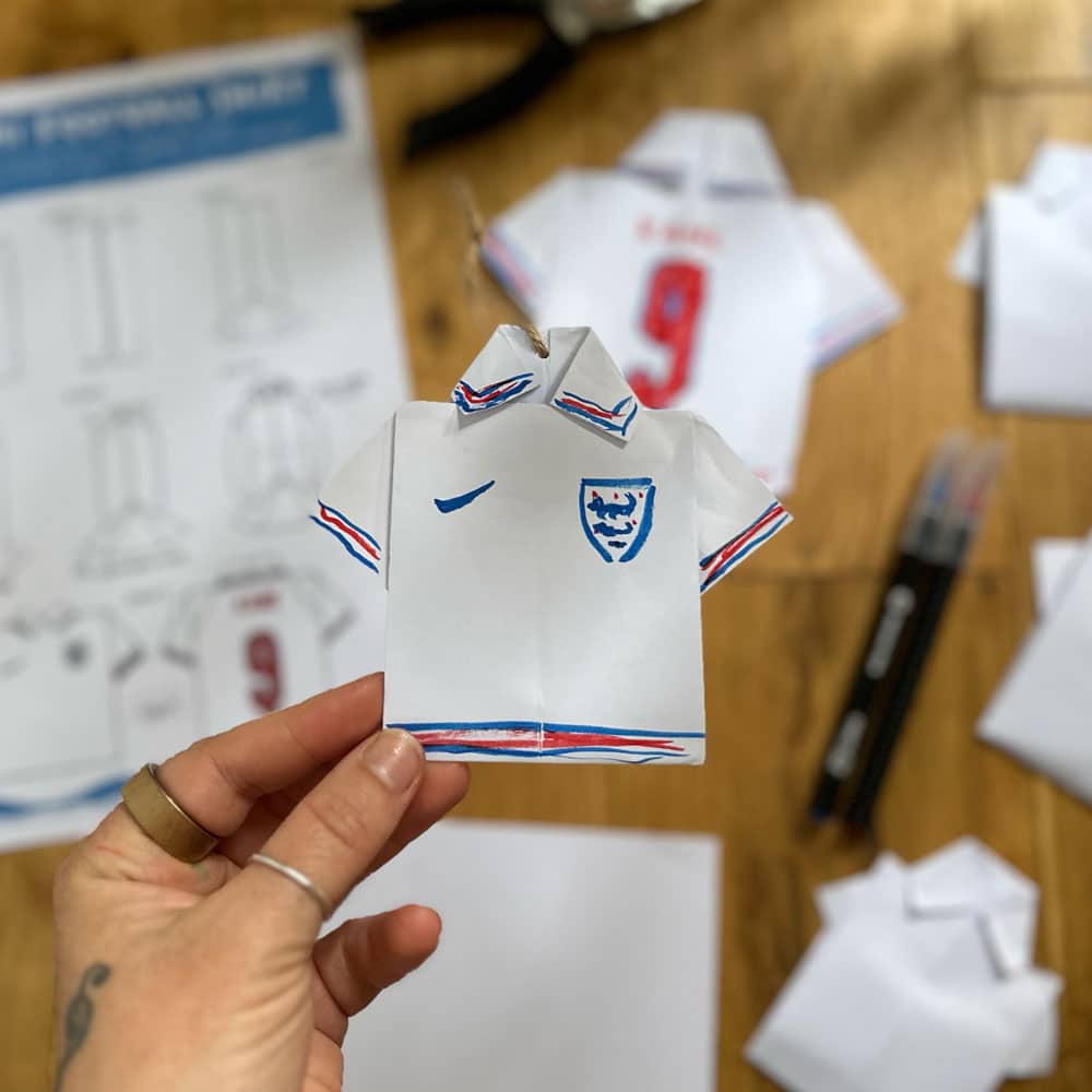 download-football-tshirt-origami.jpg