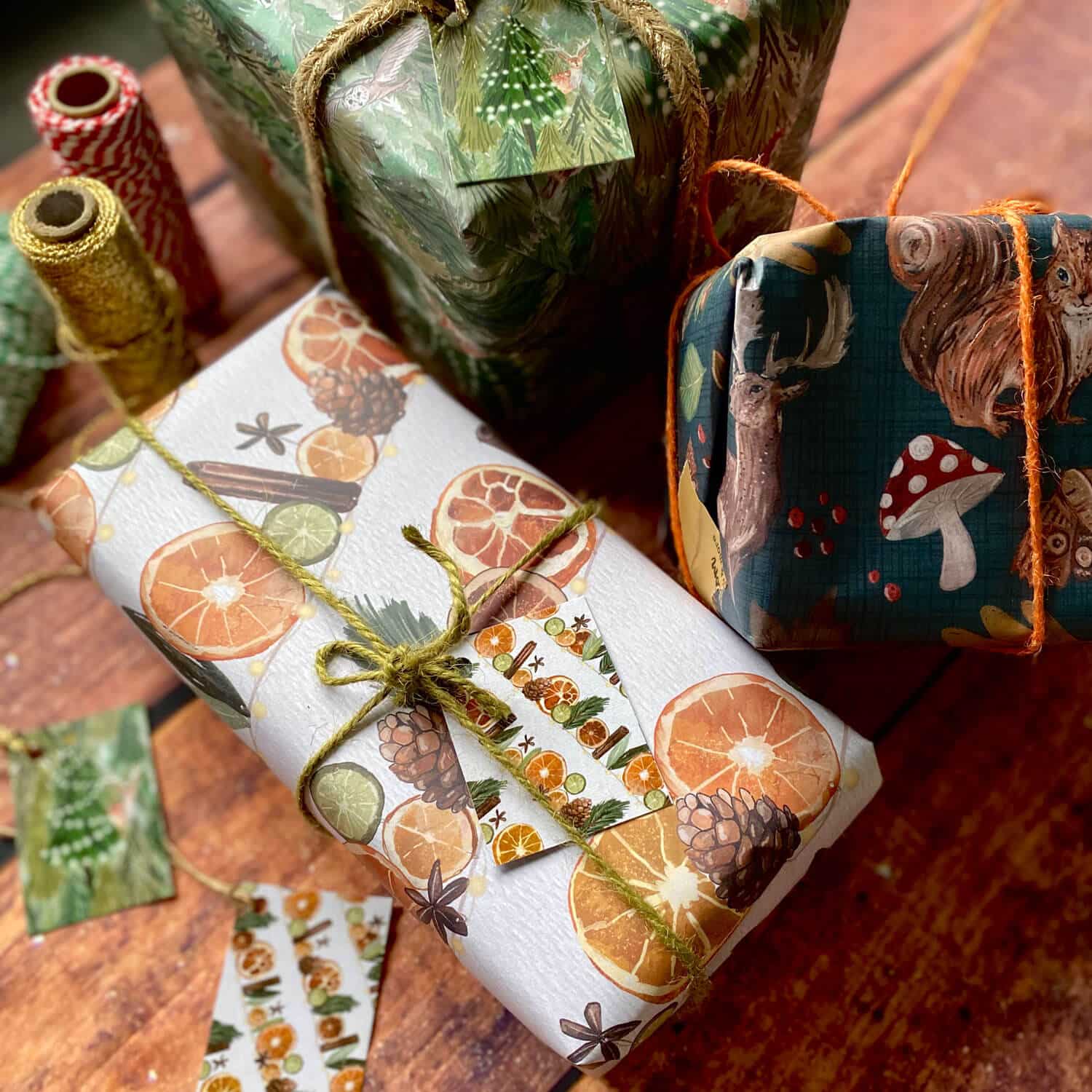 gift-wrap-christmas-2022-1.jpg