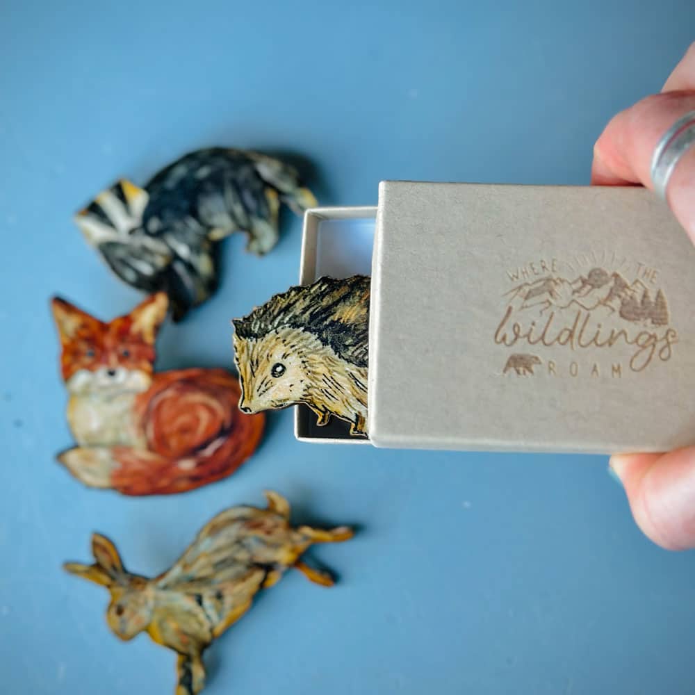 hedgehog-brooch-3.jpg